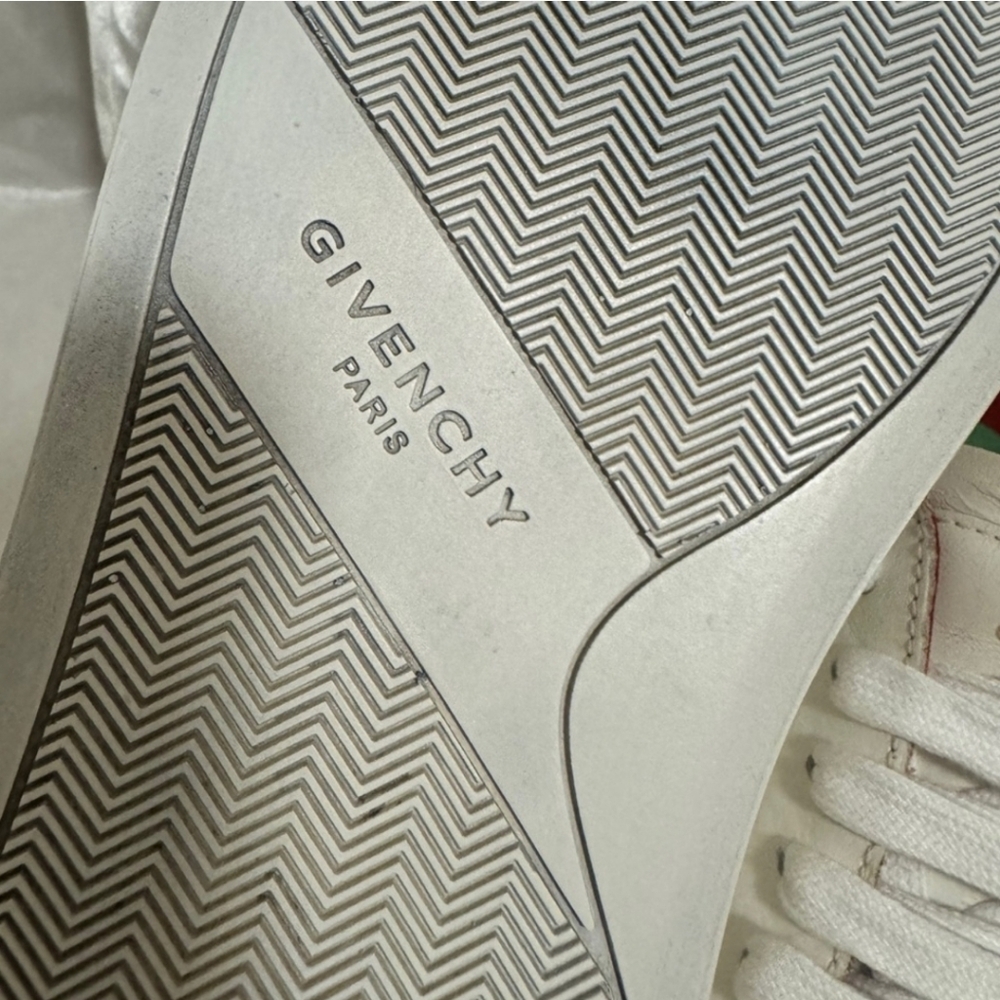 Givenchy Urban Knot Sneakers - Picture 13 of 13
